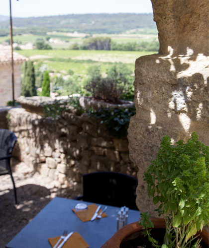 Restaurant à Ansouis @ Hocquel